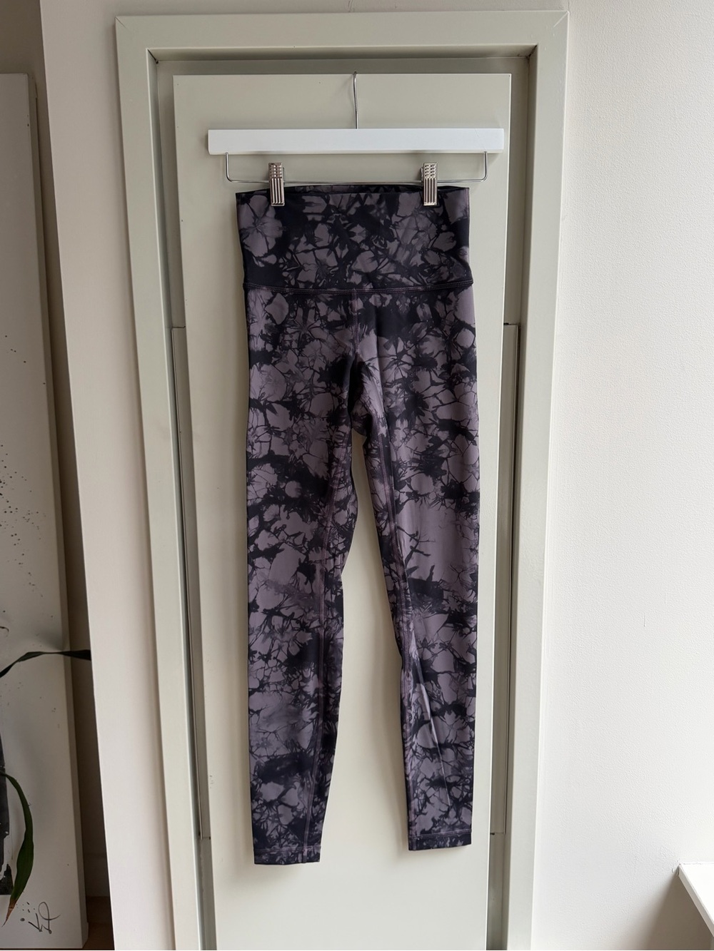 Lululemon Limited Edition Shibori High-Rise 25”